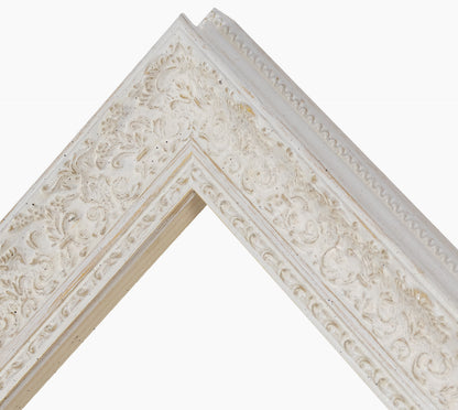 Cadre blanc fond ocre en bois sur mesure 731.915